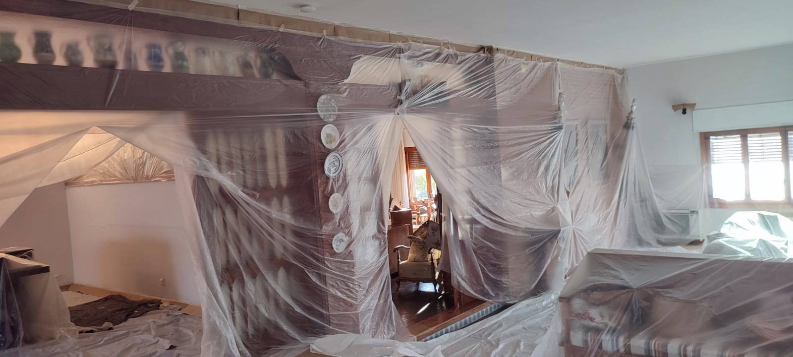 EMPRESA ESPECIALISTA EN TRABAJOS DE PINTURA, ALISADO DE PAREDES Y RETIRADA DE GOTELÉ EN COLLADO VILLALBA